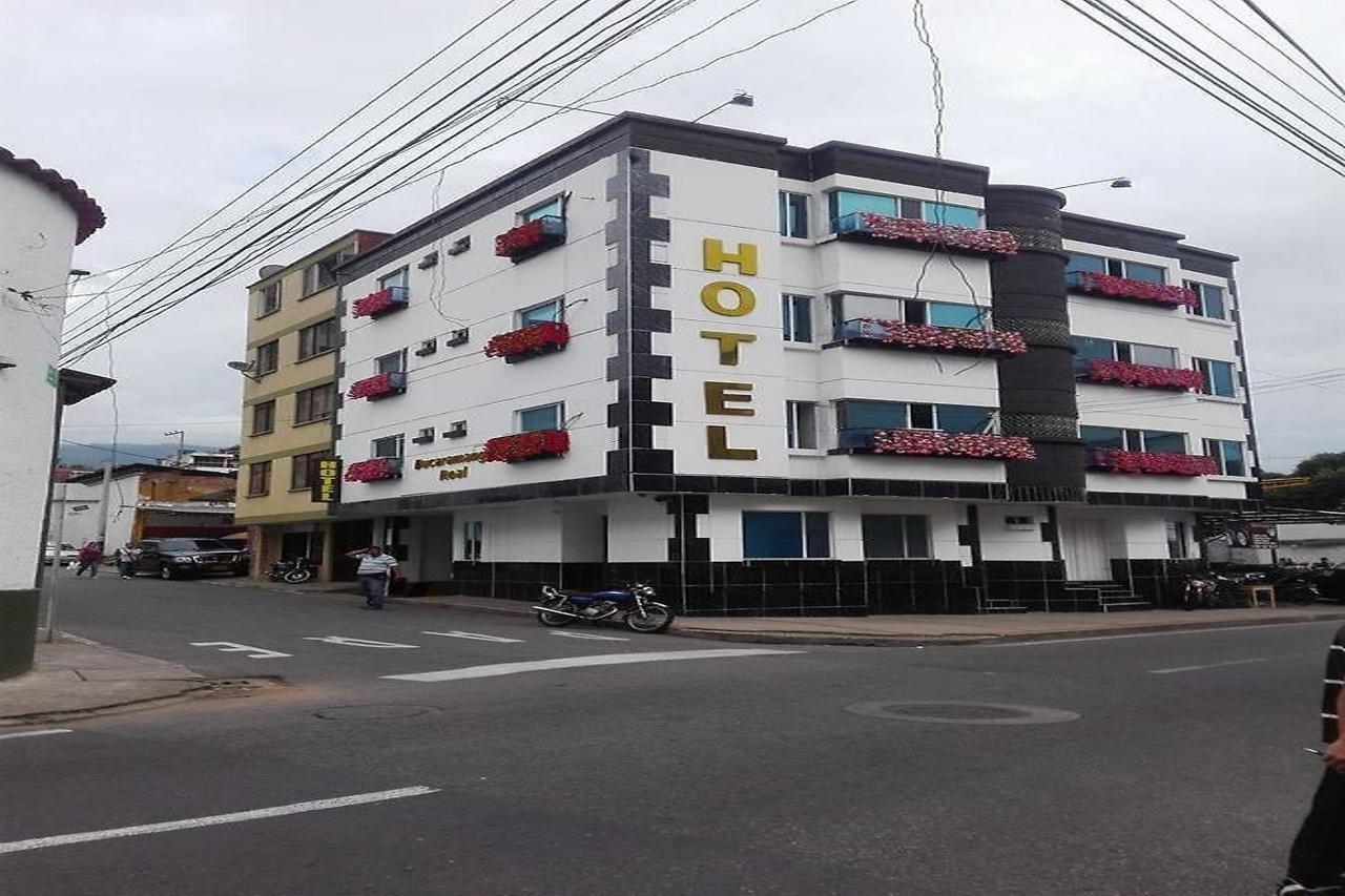 Hotel Bucaramanga Real Buitenkant foto